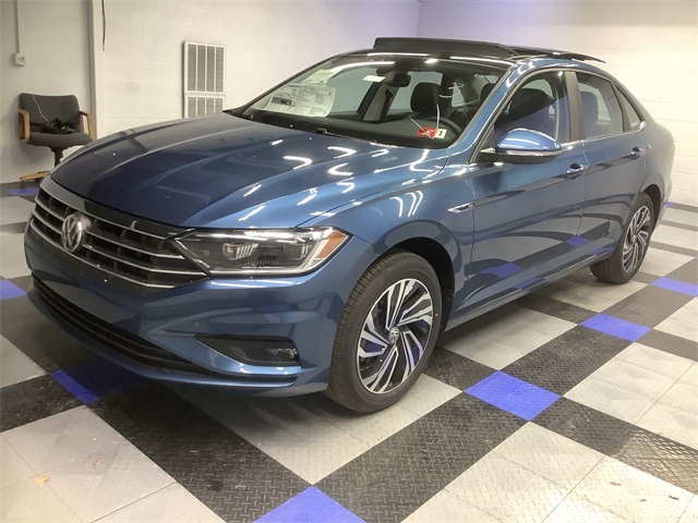 New 2020 Volkswagen Jetta SEL Premium 4D Sedan in South Charleston ...